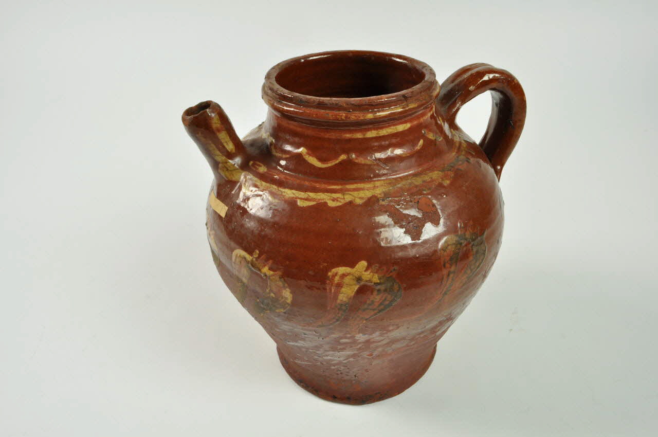 pot Rhône-Alpes, France 1895 1895.14.3 Photo Mucem