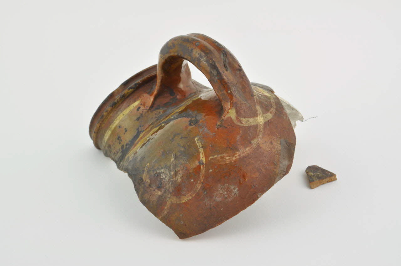 pot Rhône-Alpes, France 1895 1895.14.4.2 Photo Mucem