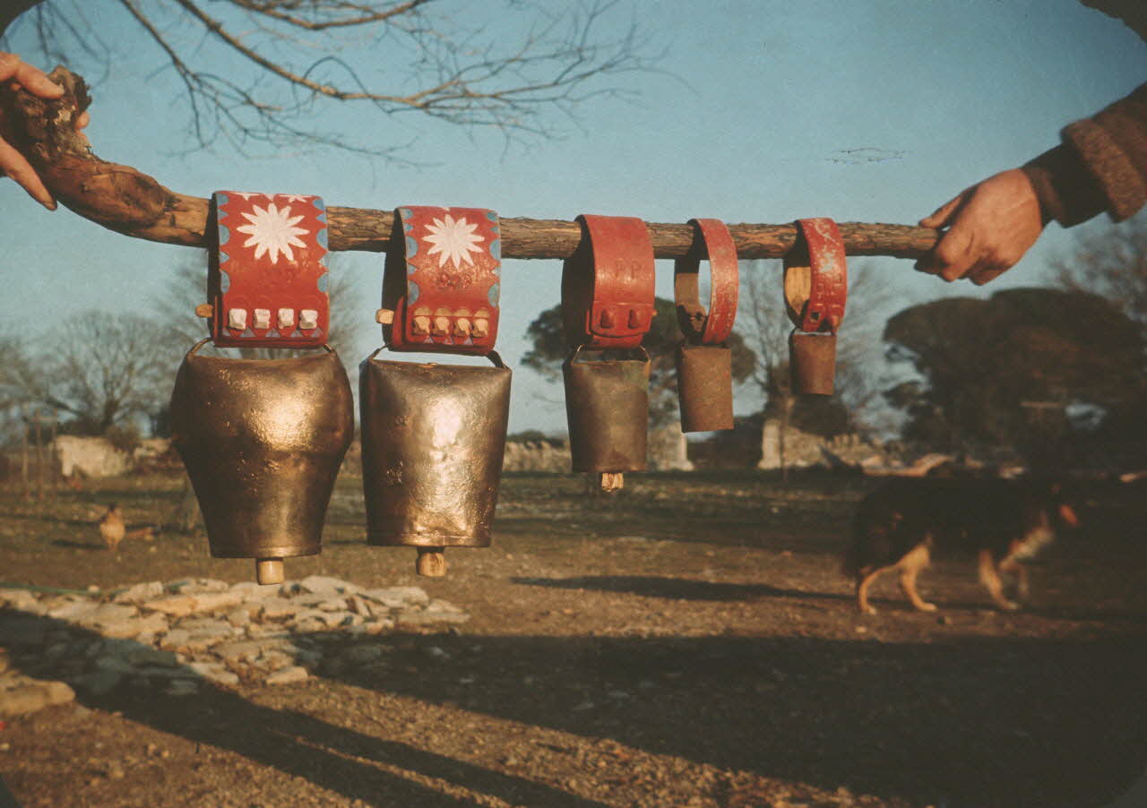 Adrienne Durand-Tullou photographie MNATP. Recherches coopératives sur programme sur l'Aubrac (1964-1966) Languedoc-Roussillon, France 1968 Ph.1968.78.46 Photo
