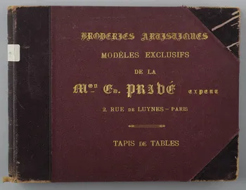 Christophe Fouin photographie Album de la Maison Ed. Privé intitulé Broderies artisanales / Modèles exclusifs / de la / M(ais)on Ed. Privé expert / 2, rue de Luynes - Paris / Stores Ile-de-France, France 1911 Ph.1973.62.0.C Photo