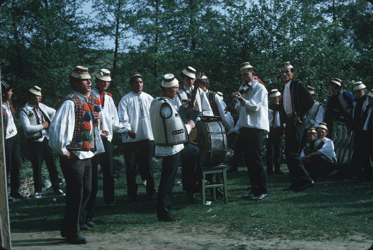 Jean Cuisenier photographie Enquête conduite par Jean Cuisenier en Roumanie (mai 1973) Roumanie 1973/5/1 Ph.1974.129.59 Photo