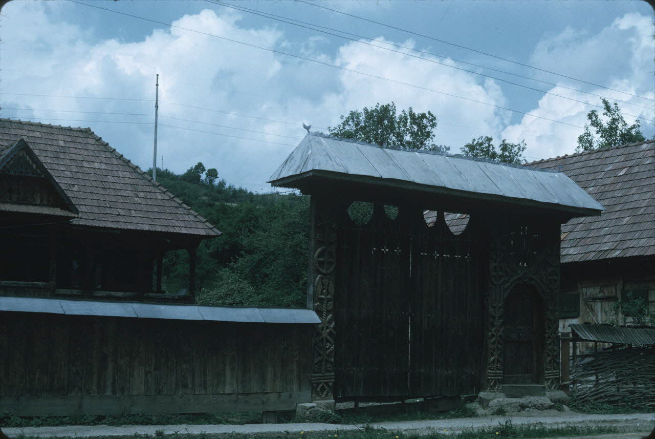 Jean Cuisenier photographie Enquête conduite par Jean Cuisenier en Roumanie (mai 1973) Roumanie 1973/5/1 Ph.1974.129.64 Photo