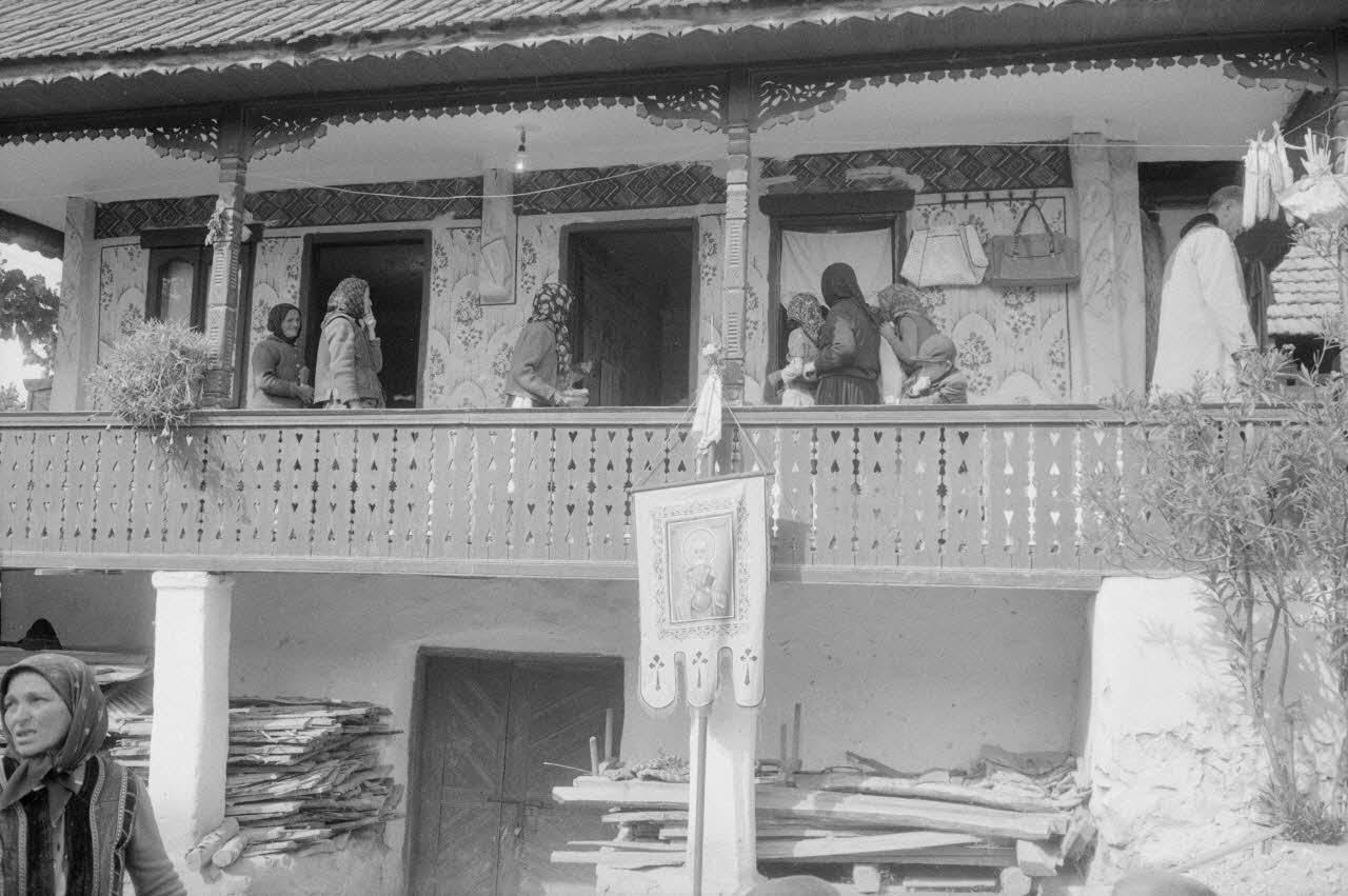 Jean Cuisenier photographie Enquête conduite par Jean Cuisenier en Roumanie (septembre 1975) Olténie, Roumanie 1975 Ph.1976.148.185 Photo