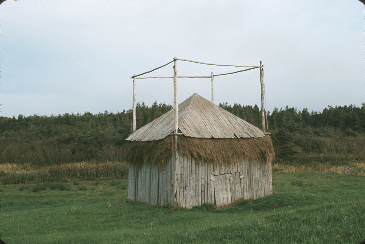 Jean Cuisenier photographie Enquête conduite par Jean Cuisenier au Québec (septembre 1976) Province du Québec, Canada 1976/9/1 Ph.1977.2.68 Photo