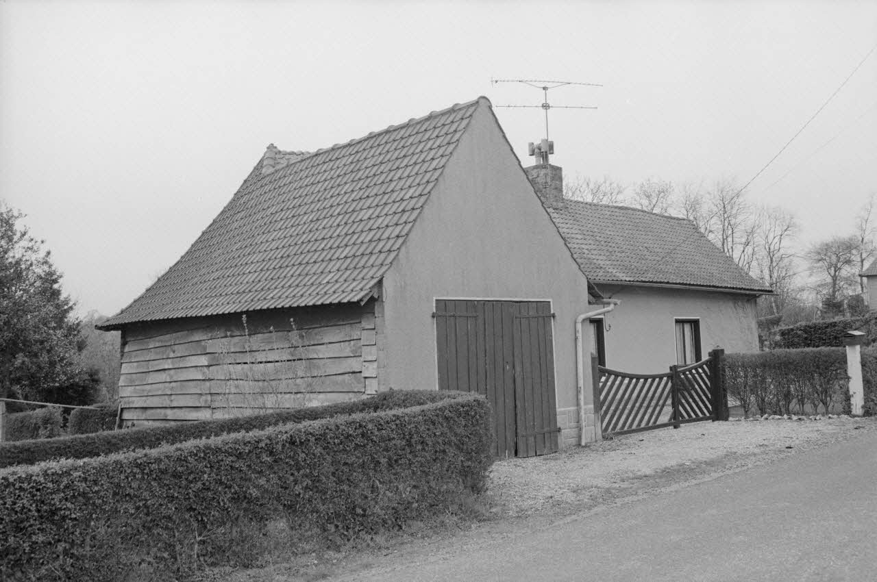 Jean Cuisenier photographie MNATP. Chantier 1425. Enquête sur l'architecture rurale de la France (1968 - 1990) Nord-Pas-de-Calais, France 1982/5/3 Ph.1982.324.24 Photo