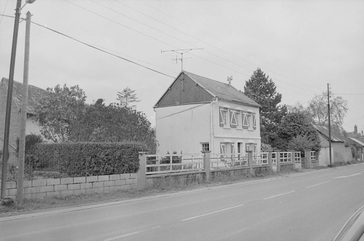 Jean Cuisenier photographie MNATP. Chantier 1425. Enquête sur l'architecture rurale de la France (1968 - 1990) Picardie, France 1982/5/3 Ph.1982.325.9 Photo
