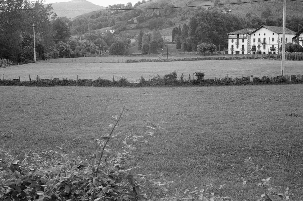 Jean Cuisenier ; P. Bidaud photographie MNATP. Chantier 1425. Enquête sur l'architecture rurale de la France (1968 - 1990) Communauté forale de Navarre, Espagne 1980/9/1 Ph.1982.329.15 Photo