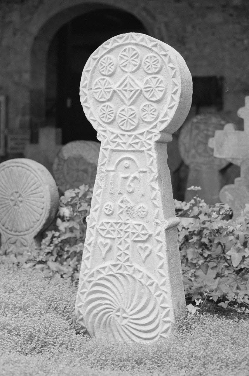 Jean Cuisenier ; P. Bidaud photographie MNATP. Chantier 1425. Enquête sur l'architecture rurale de la France (1968 - 1990) Aquitaine, France 1980/9/1 Ph.1982.329.22 Photo