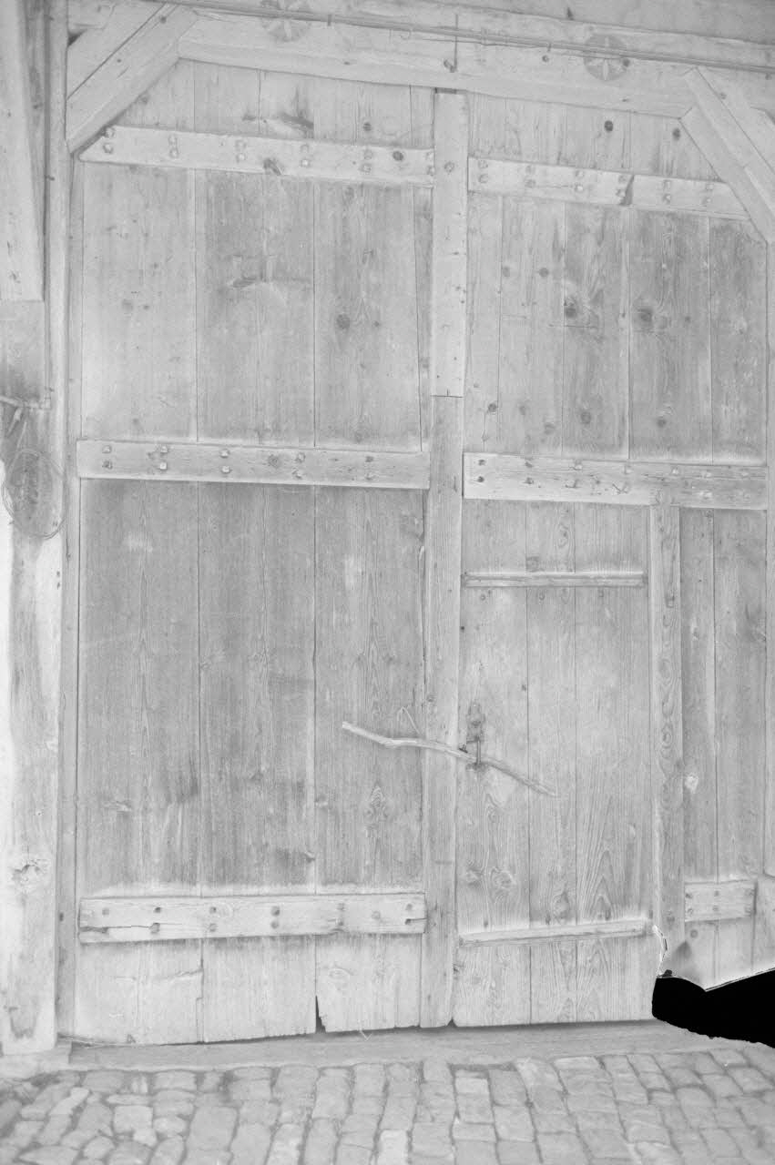 Jean Cuisenier photographie MNATP. Chantier 1425. Enquête sur l'architecture rurale de la France (1968 - 1990) Rhône-Alpes, France 1983/2/12 Ph.1983.302.18 Photo