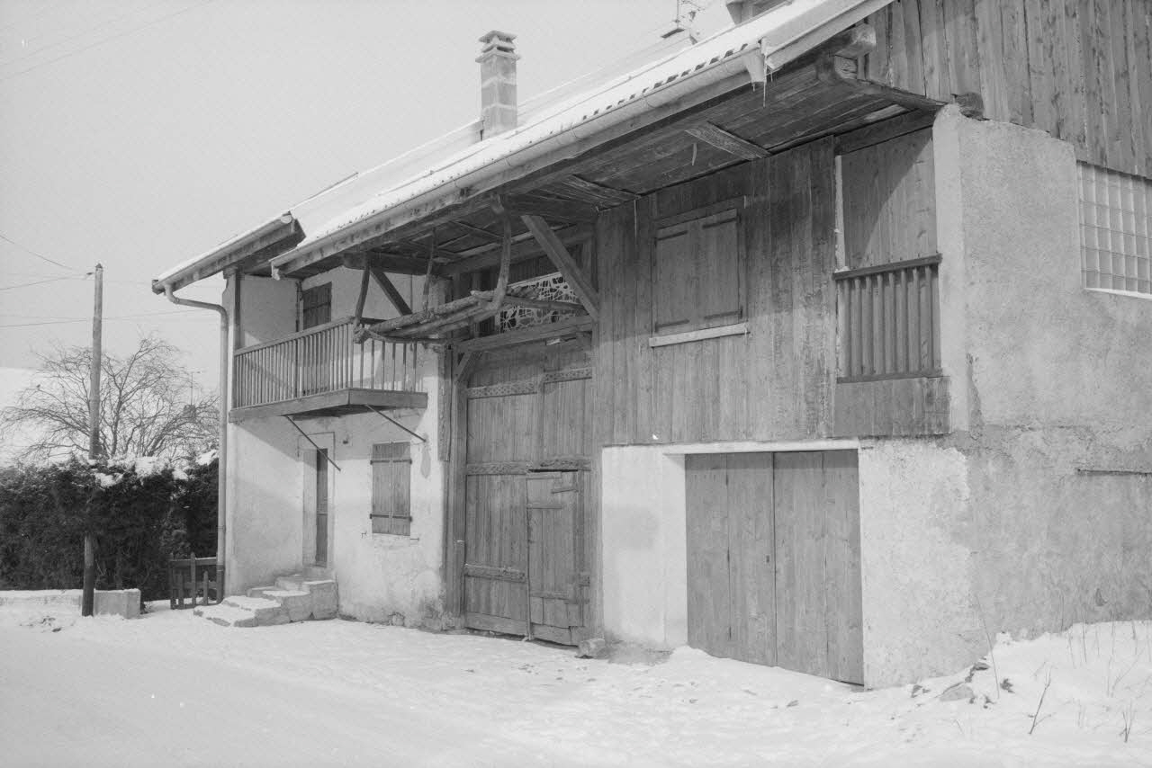 Jean Cuisenier photographie MNATP. Chantier 1425. Enquête sur l'architecture rurale de la France (1968 - 1990) Rhône-Alpes, France 1983/2/12 Ph.1983.302.7 Photo