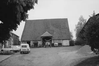 Jean Cuisenier photographie MNATP. Chantier 1425. Enquête sur l'architecture rurale de la France (1968 - 1990) Picardie, France 1983/5/16 Ph.1983.312.1 Photo