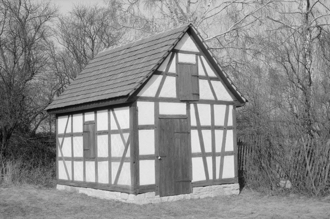 Jean Cuisenier photographie MNATP. Enquête conduite par Jean Cuisenier au Thuringen Freilicht Museum à Erfurt en Allemagne (du 19 au 22 mars 1984) Thuringe, Allemagne 1984/3/19 Ph.1984.41.15 Photo