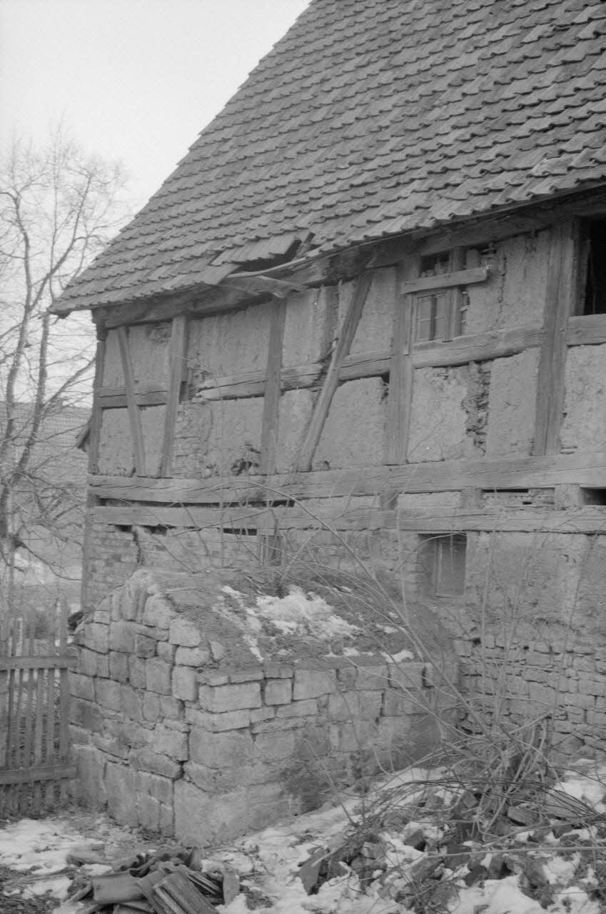 Jean Cuisenier photographie MNATP. Enquête conduite par Jean Cuisenier au Thuringen Freilicht Museum à Erfurt en Allemagne (du 19 au 22 mars 1984) Thuringe, Allemagne 1984/3/19 Ph.1984.41.29 Photo