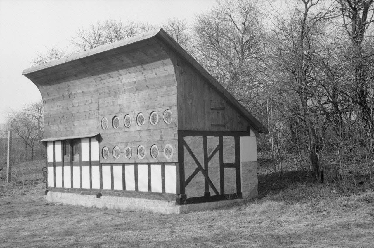 Jean Cuisenier photographie MNATP. Enquête conduite par Jean Cuisenier au Thuringen Freilicht Museum à Erfurt en Allemagne (du 19 au 22 mars 1984) Thuringe, Allemagne 1984/3/19 Ph.1984.41.9 Photo