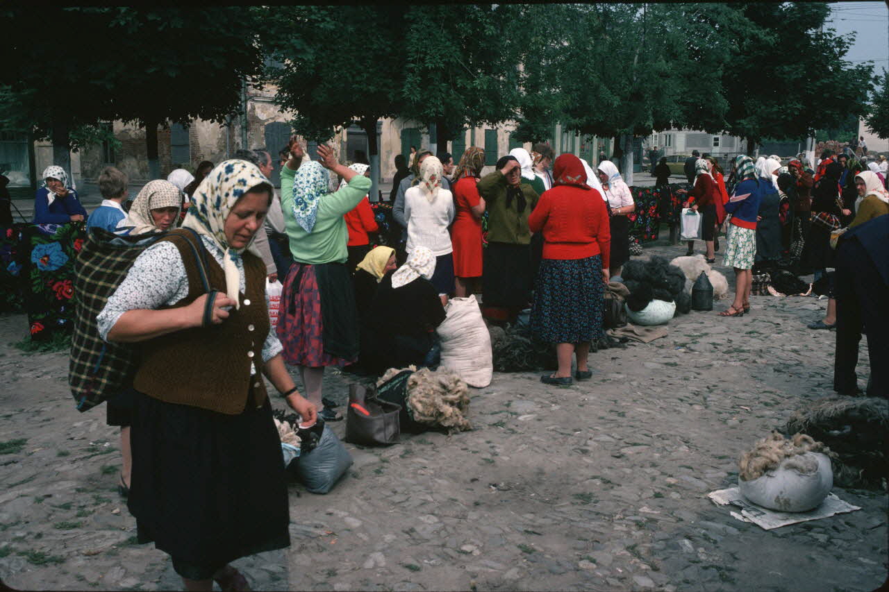 Jean Cuisenier photographie MNATP. Enquête conduite par Jean Cuisenier en Roumanie (26 juin au 13 juillet 1979) Moldavie 1979 Ph.1984.42.69 Photo