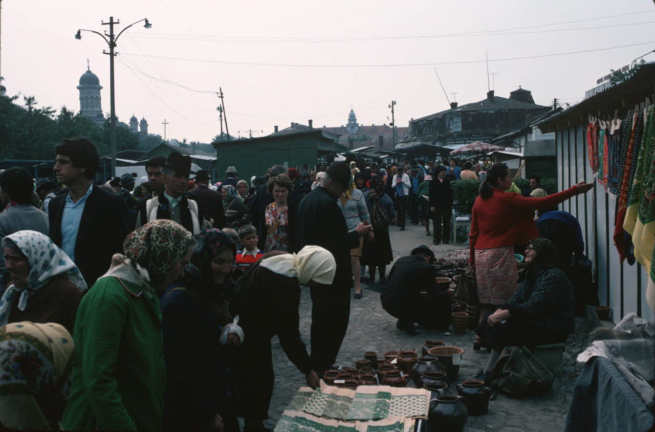 Jean Cuisenier photographie MNATP. Enquête conduite par Jean Cuisenier en Roumanie (26 juin au 13 juillet 1979) Moldavie 1979 Ph.1984.42.70 Photo