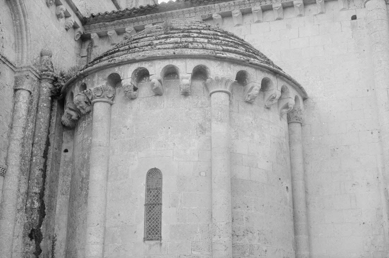 Jean Cuisenier photographie Enquête conduite par Jean Cuisenier en Poitou-Charentes (du 15 au 17 septembre 1983) Poitou-Charentes, France 1983/9/15 Ph.1984.66.26 Photo