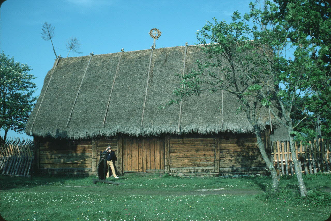Jean Cuisenier photographie Enquête conduite par Jean Cuisenier en Suède (juin 1986). Île de Gotland: Musée de Bunge Comté de Gotland, Suède 1986/6/1 Ph.1986.78.122 Photo