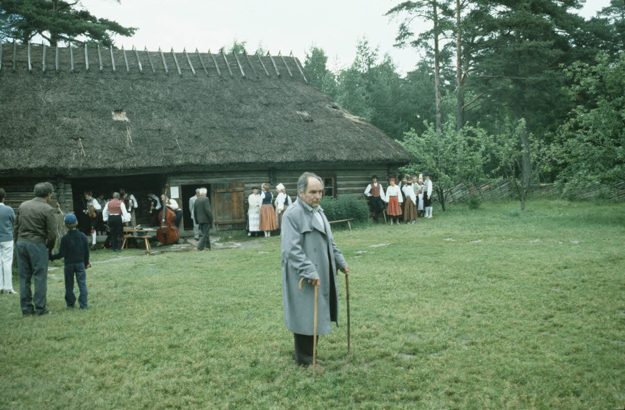 Jean Cuisenier photographie Enquête conduite par Jean Cuisenier en Estonie (1986) Harjumaa, Estonie 1986/6/1 Ph.1986.78.206 Photo