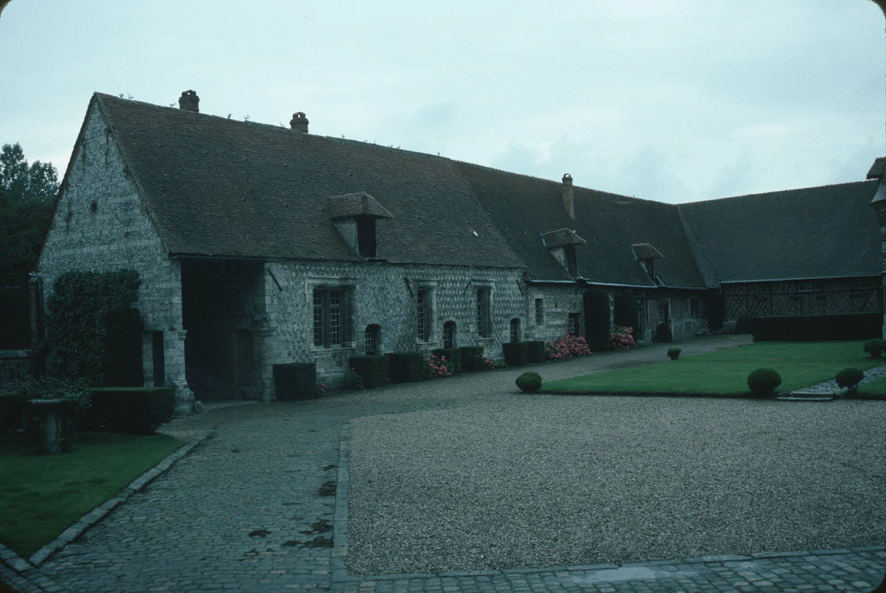 Jean Cuisenier photographie Enquête conduite par Jean Cuisenier en Haute-Normandie (septembre 1986) Haute-Normandie, France 1986/9/1 Ph.1986.84.8 Photo