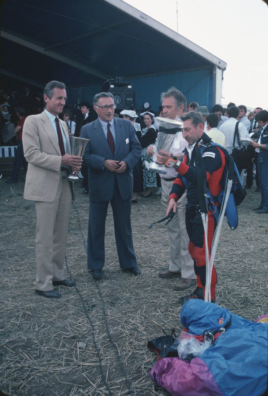 Jean Cuisenier photographie Enquête conduite par Jean Cuisenier en Bretagne lors du Championnat de Labour (19 au 21 septembre 1986) Bretagne, France 1986/9/19 Ph.1986.97.133 Photo