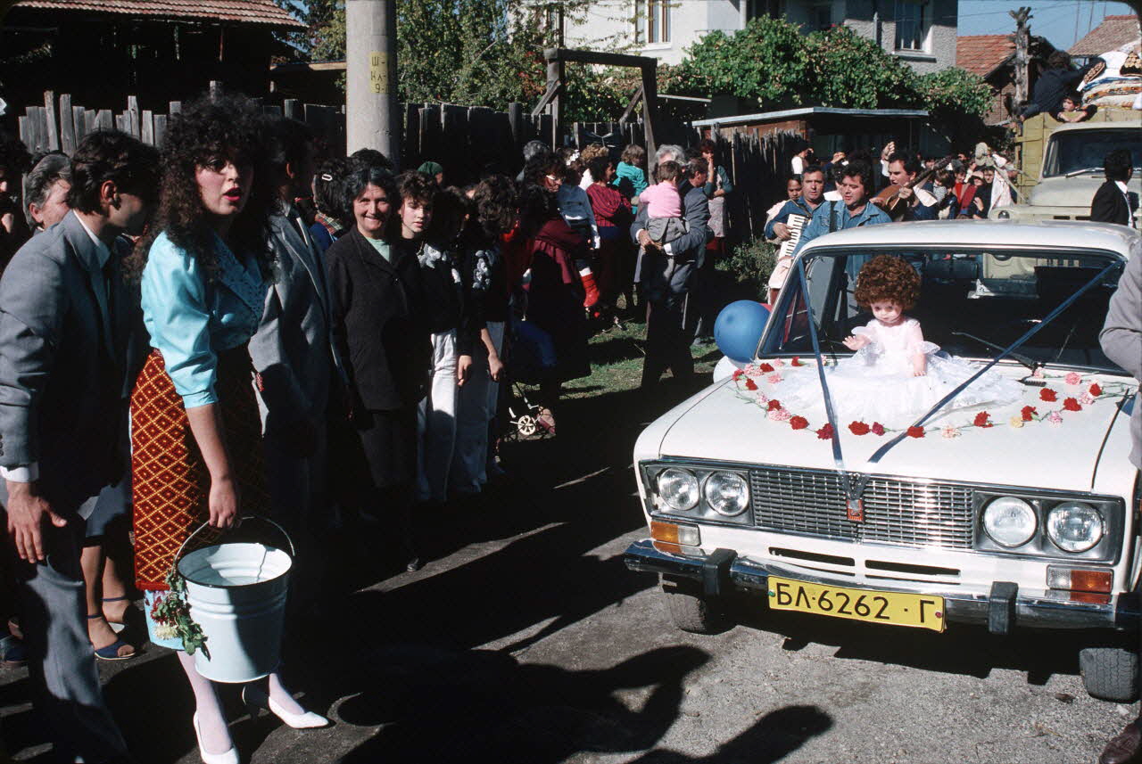 Jean Cuisenier photographie Enquête conduite par Jean Cuisenier en Bulgarie (11 au 28 octobre 1989) Province de Blagoevgrad, Bulgarie 1989/10/11 Ph.1989.100.175 Photo