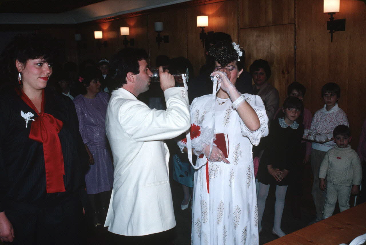 Jean Cuisenier photographie Enquête conduite par Jean Cuisenier en Bulgarie (11 au 28 octobre 1989) Province de Blagoevgrad, Bulgarie 1989/10/11 Ph.1989.100.183 Photo