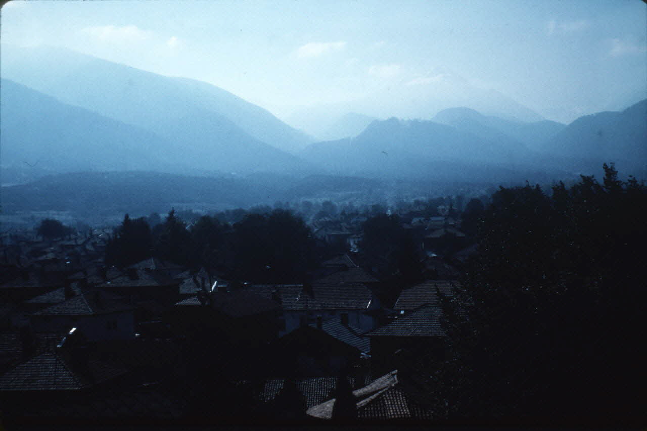Jean Cuisenier photographie Enquête conduite par Jean Cuisenier en Bulgarie (11 au 28 octobre 1989) Bulgarie 1989/10/11 Ph.1989.100.29 Photo
