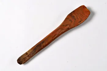 spatule 1964.83.213  Photo Mucem