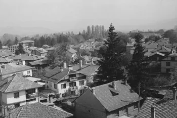A. Leroy photographie Enquête conduite par Jean Cuisenier en Bulgarie (du 16 au 30 octobre 1990) Province de Blagoevgrad, Bulgarie 1990/10/16 Ph.1990.31.21  Photo