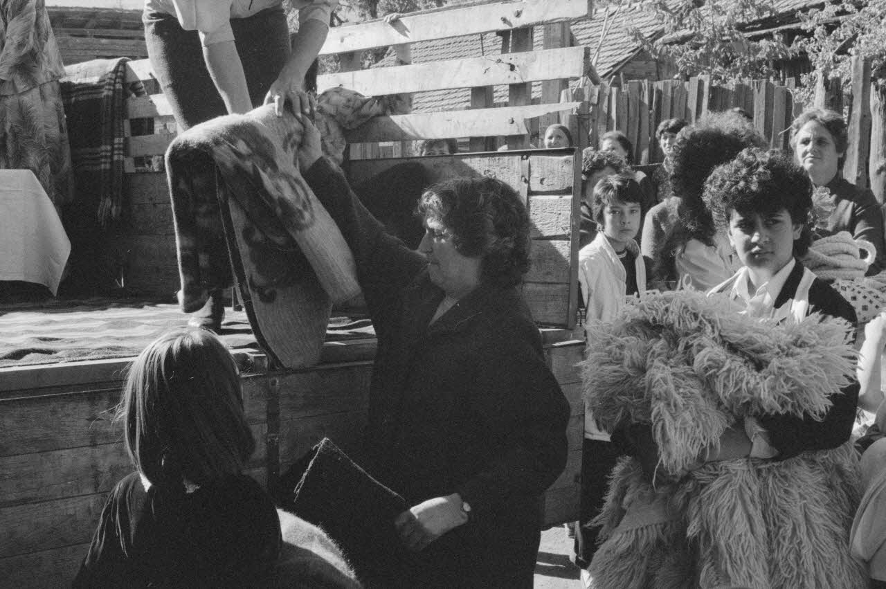 Jean Cuisenier photographie Enquête conduite par Jean Cuisenier en Bulgarie (du 16 au 30 octobre 1990) Province de Blagoevgrad, Bulgarie 1988/9/12 Ph.1990.46.13 Photo