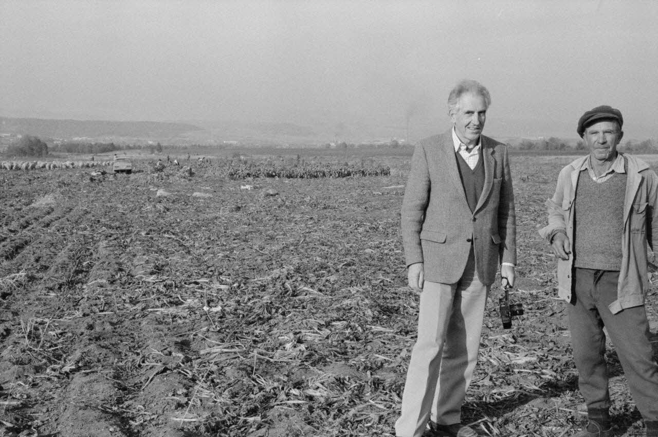 A. Leroy photographie Enquête conduite par Jean Cuisenier en Bulgarie (du 16 au 30 octobre 1990) Province de Blagoevgrad, Bulgarie 1990/10/16 Ph.1990.31.31 Photo