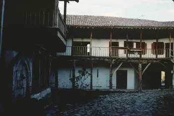 Jean Cuisenier photographie Enquête conduite par Jean Cuisenier en Bulgarie Province de Blagoevgrad, Bulgarie 1990/10/15 Ph.1991.14.57 Photo