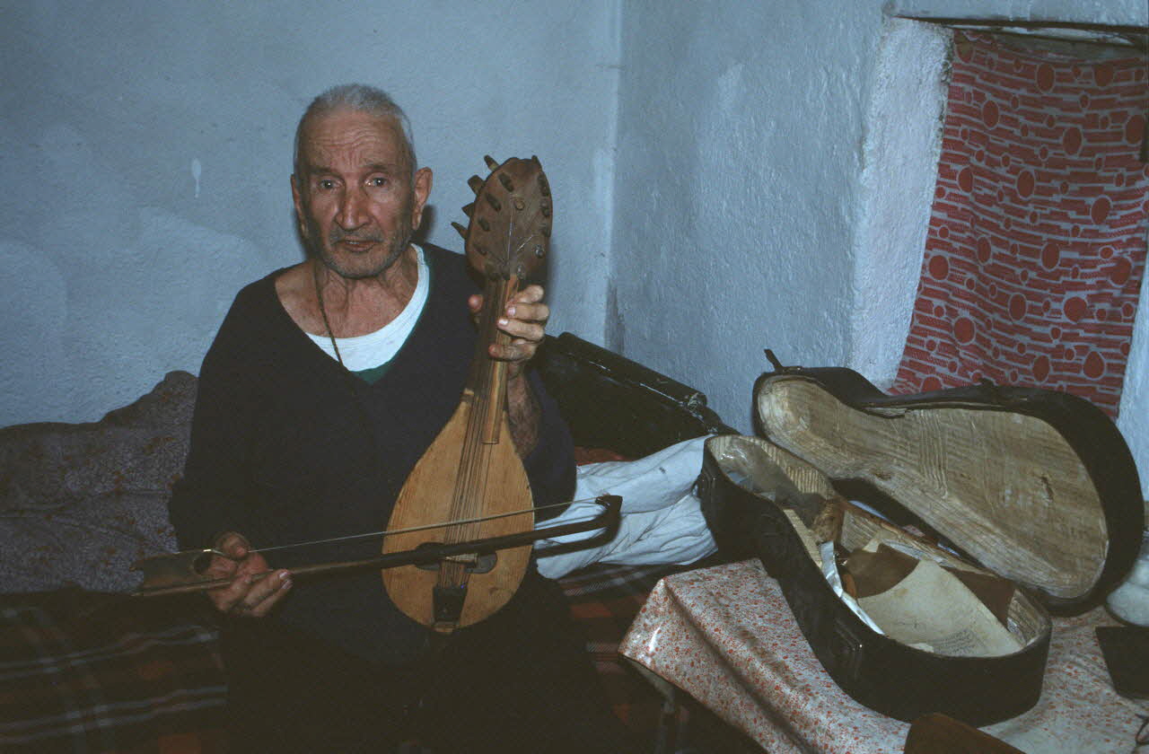 Jean Cuisenier photographie Enquête conduite par Jean Cuisenier en Bulgarie (du 1er au 17 octobre 1991) Bulgarie 1991/10/1 Ph.1991.146.5 Photo
