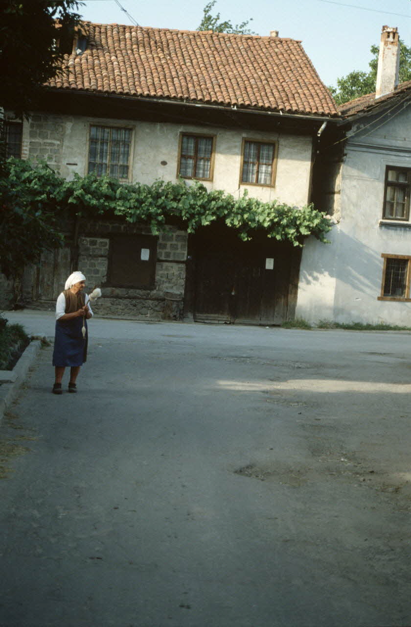Hervé Jézéquel photographie Savigny-le-Temple :  Exposition. jougs, contre-jougs (novembre 1993 - mars 1994) Rhône-Alpes, France 1994 Ph.1994.79.63 Photo