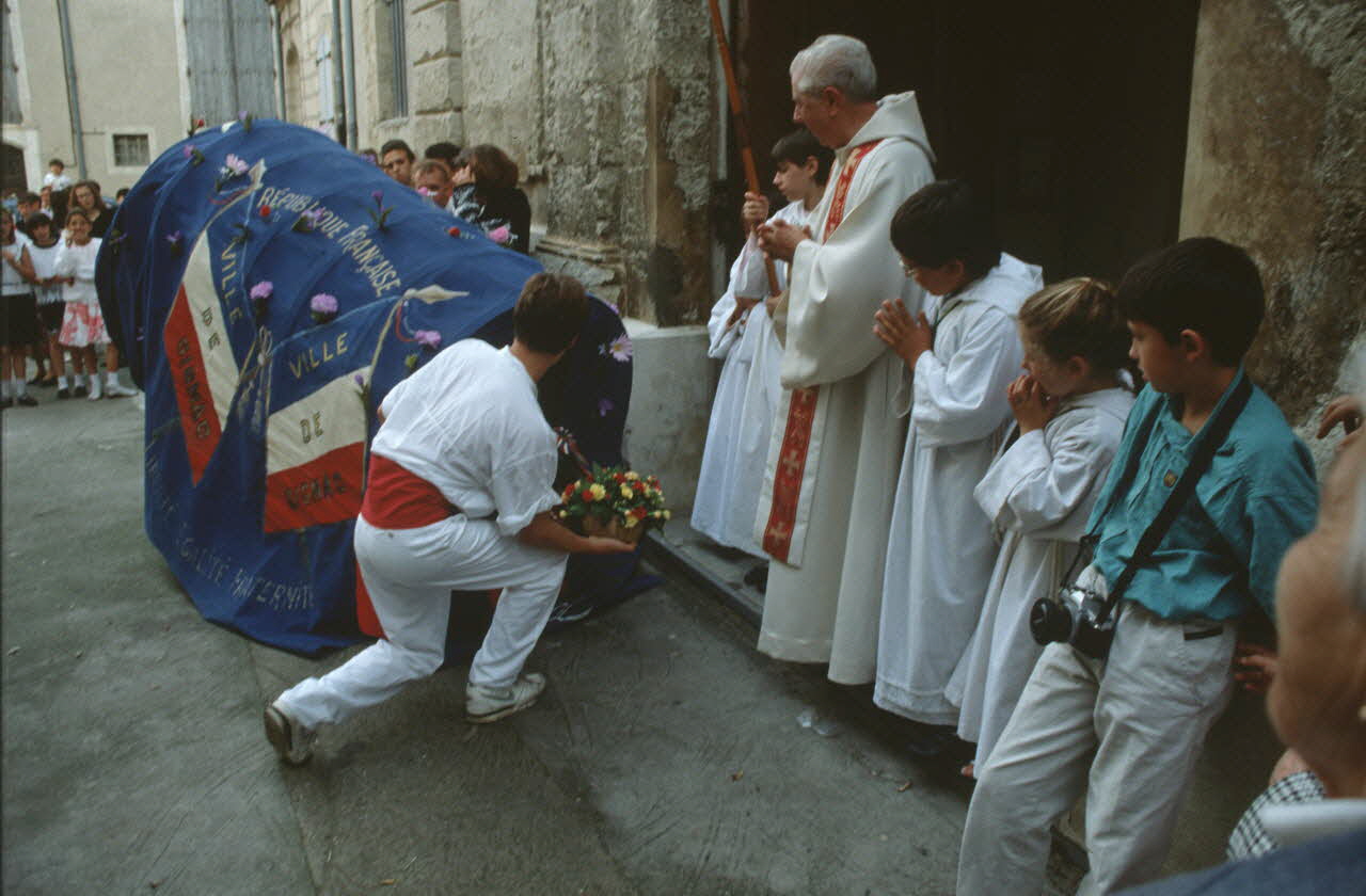 André Pelle photographie MNATP. Enquête conduite par Marie-France Gueusquin en Provence (1992-2000) Languedoc-Roussillon, France 1991/5/1 Ph.1995.40.100 Photo