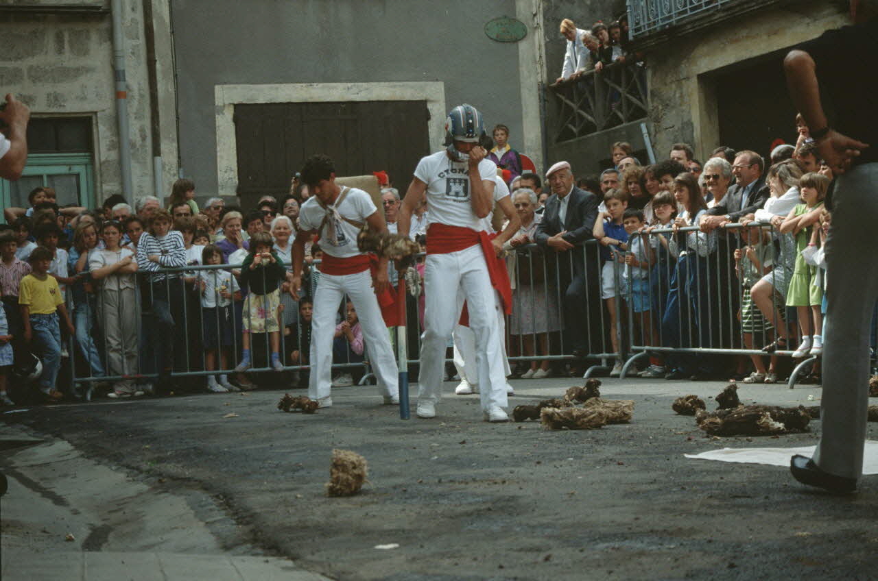 André Pelle photographie MNATP. Enquête conduite par Marie-France Gueusquin en Provence (1992-2000) Languedoc-Roussillon, France 1991/5/1 Ph.1995.40.8 Photo