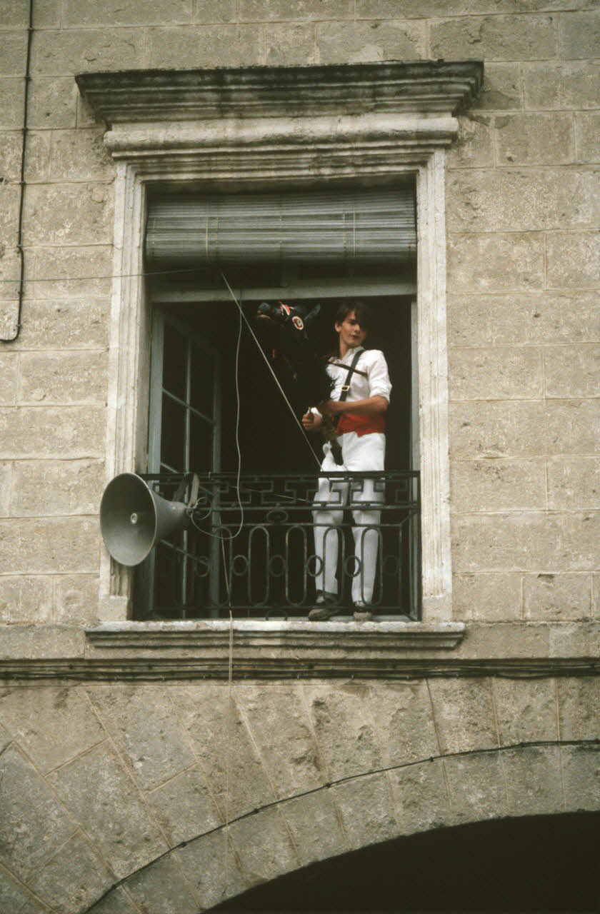 André Pelle photographie MNATP. Enquête conduite par Marie-France Gueusquin en Provence (1992-2000) Languedoc-Roussillon, France 1991/5/1 Ph.1995.40.84 Photo