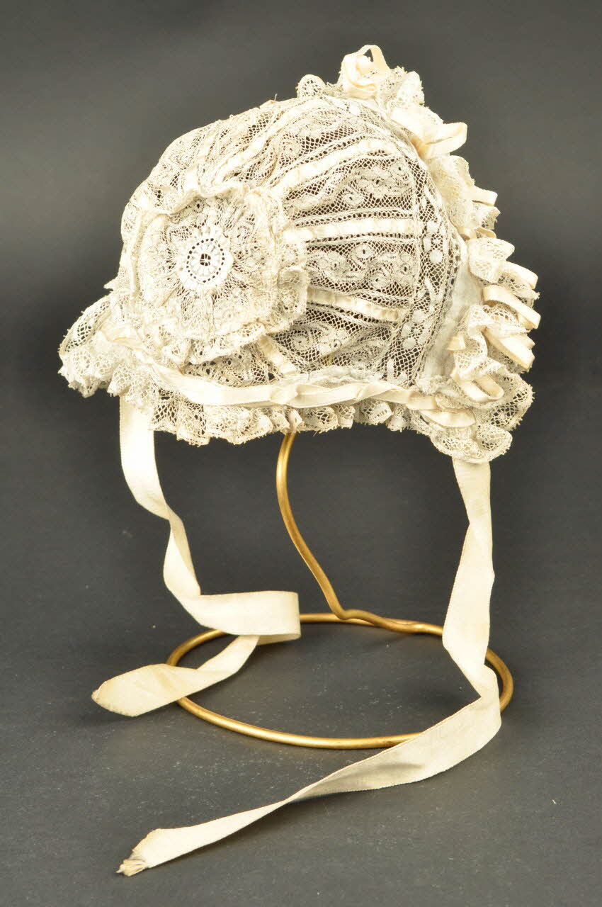 bonnet de baptême 1966.106.21 Photo Mucem