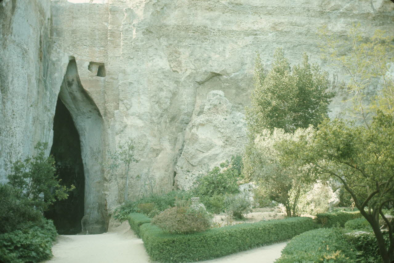 Jean Cuisenier photographie Enquête conduite par Jean Cuisenier en Sicile Sicile, Italie 1970/1/1 Ph.1996.86.93 Photo