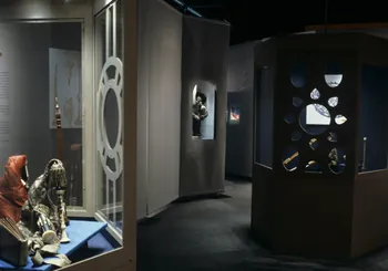 photographie MNATP. Exposition. Souffler c'est jouer : chabretaires et cornemuses à miroirs du Limousin (14 avril 1999 - 30 août 1999) Ph.1999.60.41 Photo