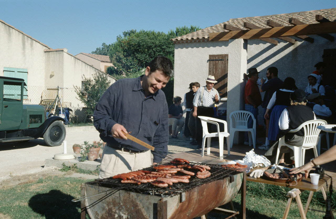 Hervé Jézéquel photographie MNATP. Enquête conduite par Marie-France Gueusquin en Provence (1992-2000) Provence-Alpes-Côte d'Azur, France 2000/6/23-2000/8/13 Ph.2000.29.50 Photo