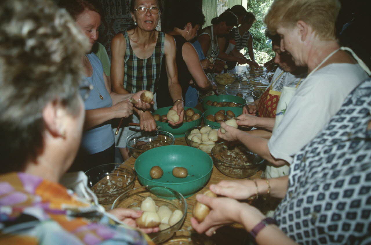 Hervé Jézéquel photographie MNATP. Enquête conduite par Marie-France Gueusquin en Provence (1992-2000) Provence-Alpes-Côte d'Azur, France 2000/7/1 Ph.2000.34.39 Photo