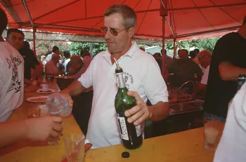 Hervé Jézéquel photographie MNATP. Enquête conduite par Marie-France Gueusquin en Provence (1992-2000) Provence-Alpes-Côte d'Azur, France 2000/7/1 Ph.2000.34.51 Photo