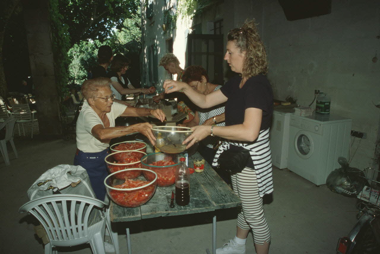 Hervé Jézéquel photographie MNATP. Enquête conduite par Marie-France Gueusquin en Provence (1992-2000) Provence-Alpes-Côte d'Azur, France 2000/7/1 Ph.2000.39.24 Photo