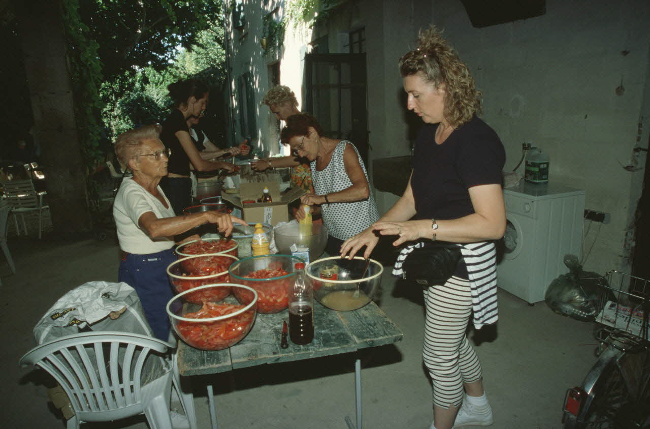 Hervé Jézéquel photographie MNATP. Enquête conduite par Marie-France Gueusquin en Provence (1992-2000) Provence-Alpes-Côte d'Azur, France 2000/7/1 Ph.2000.39.25 Photo
