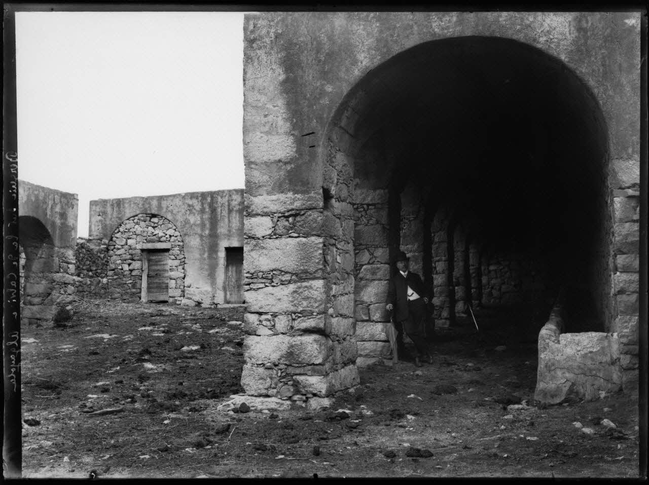 Philippon photographie Fonds Bonaparte ; Excursion en Corse de Roland Bonaparte (1887) Corse, France 1887 Ph.2006.00.1.107 Photo RMN-Grand Palais (Mucem)