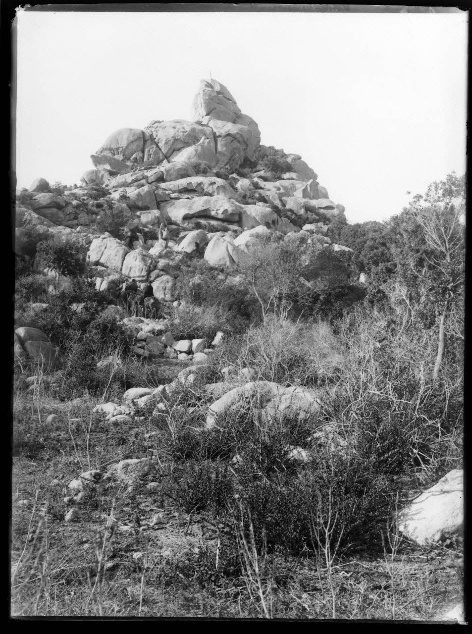 Philippon photographie Fonds Bonaparte ; Excursion en Corse de Roland Bonaparte (1887) Corse, France 1887 Ph.2006.00.1.184 Photo RMN-Grand Palais (Mucem)