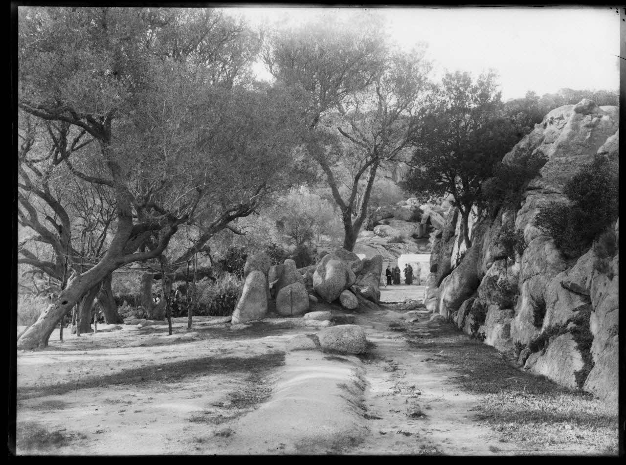 Philippon photographie Fonds Bonaparte ; Excursion en Corse de Roland Bonaparte (1887) Corse, France 1887 Ph.2006.00.1.185 Photo RMN-Grand Palais (Mucem)