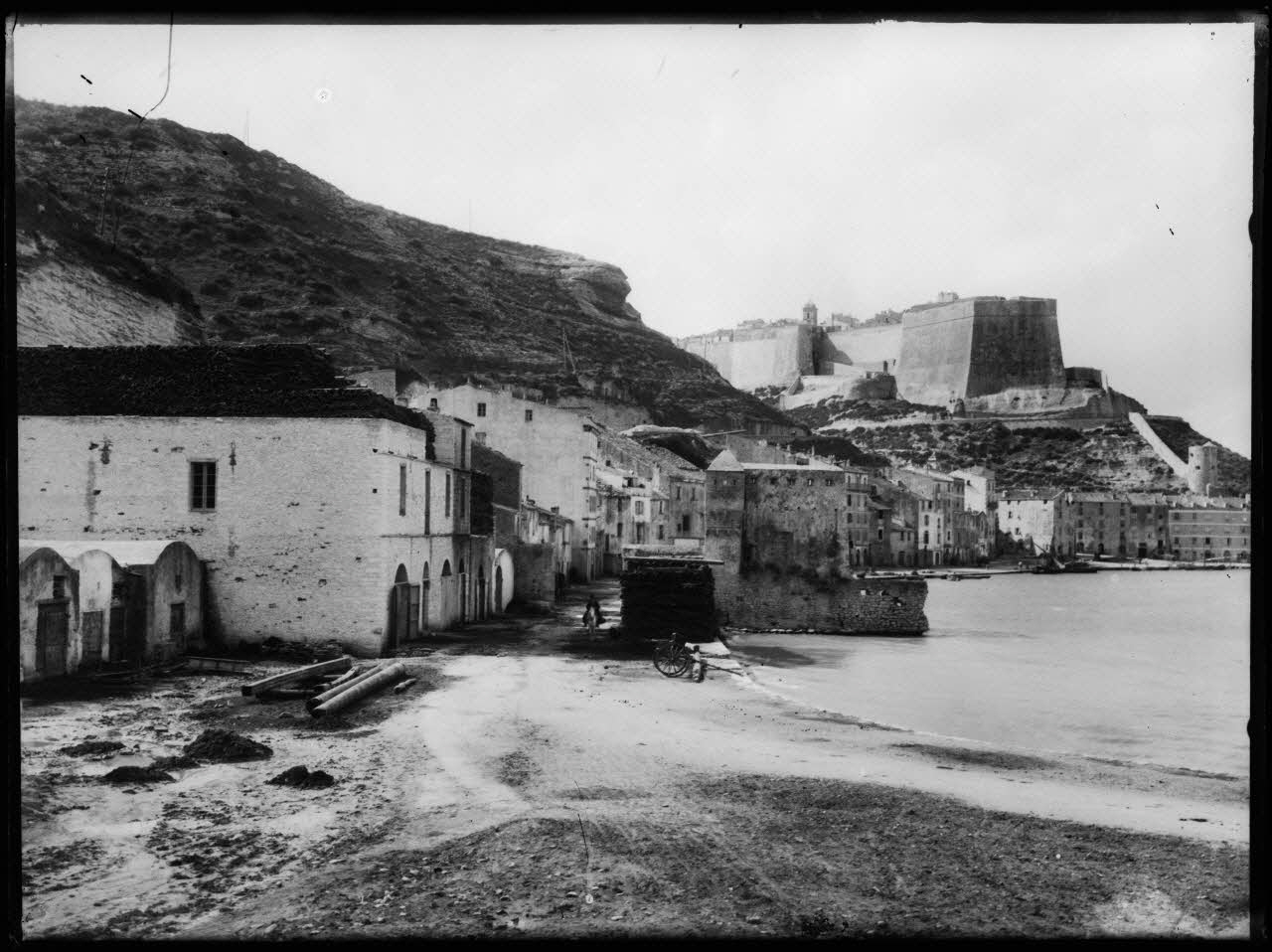Philippon photographie Fonds Bonaparte ; Excursion en Corse de Roland Bonaparte (1887) Corse, France 1887 Ph.2006.00.1.188 Photo RMN-Grand Palais (Mucem)